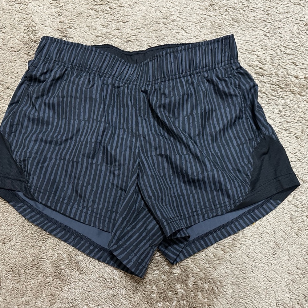 Athletic Works Black Pinstripe Women's Shorts G-38